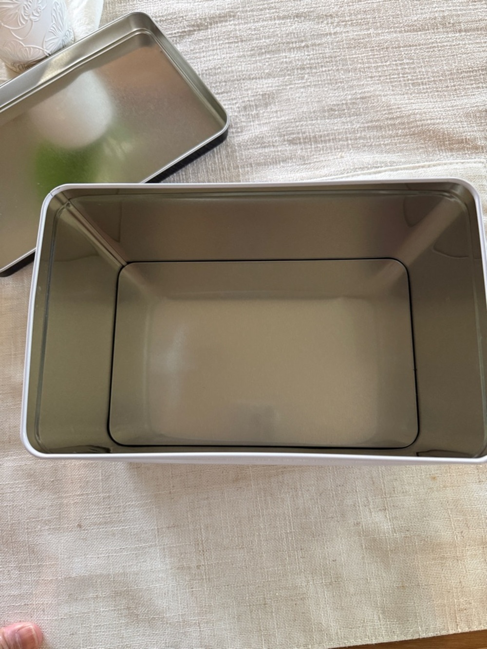 Rae Dunn BISCUITS Metal Storage Tin - Picture 4 of 5